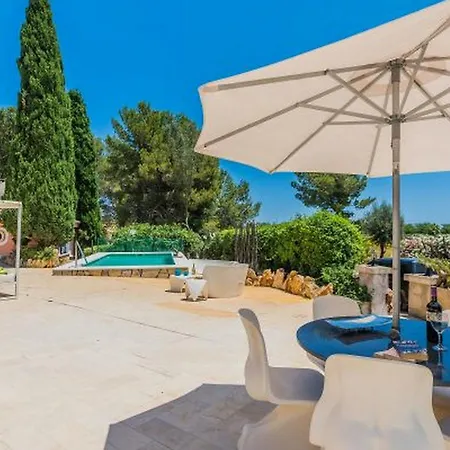 Villa In With Private Pool